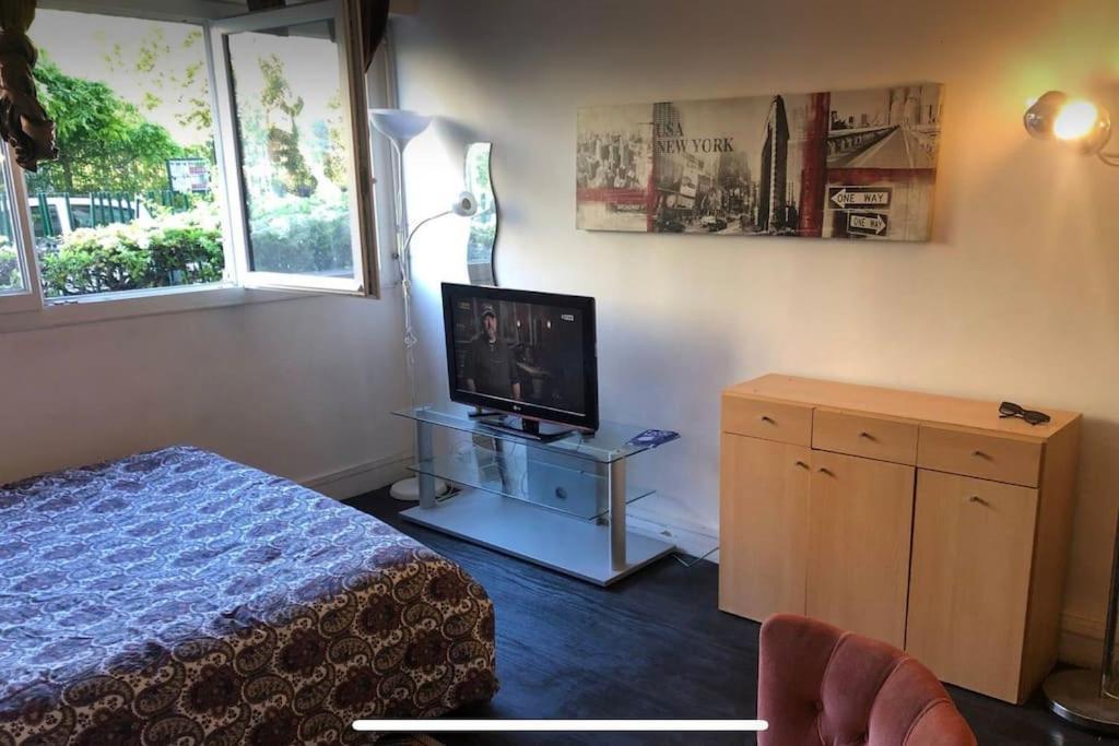 Charming Studio At The Heart Of 14 Arrondissement Paris Exterior foto